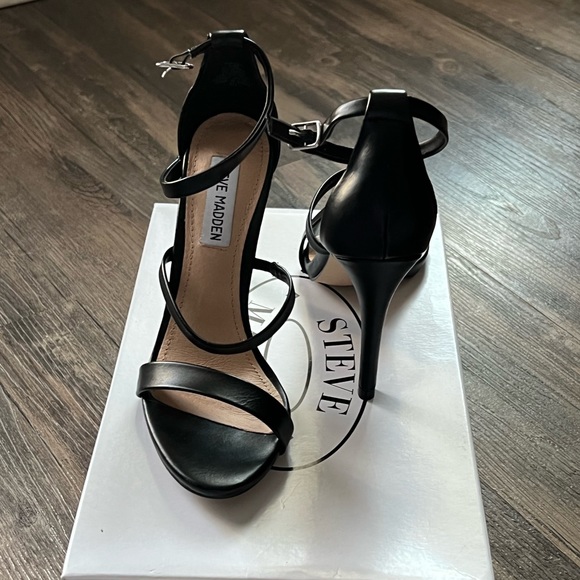 Steve Madden 6.5 Black Heel Sandal - Picture 2 of 2